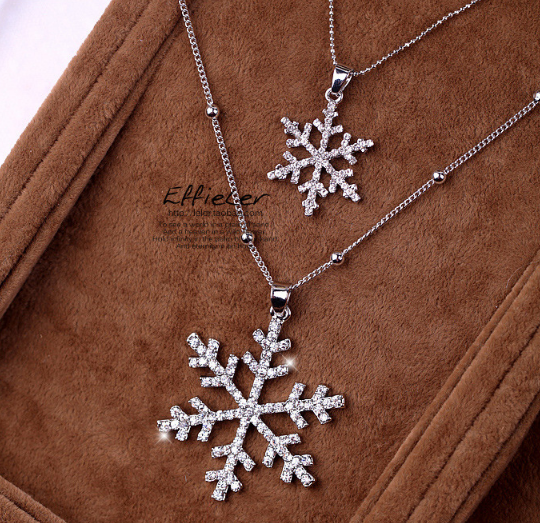 Snowflakes Necklace on Luulla